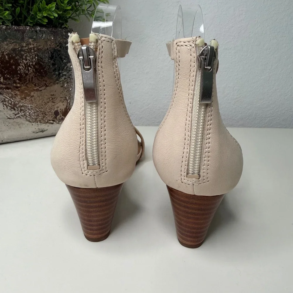 Franco Sarto Dutch Wedge Sandals Womens Cream Leather Strappy Minimalist 7.5M